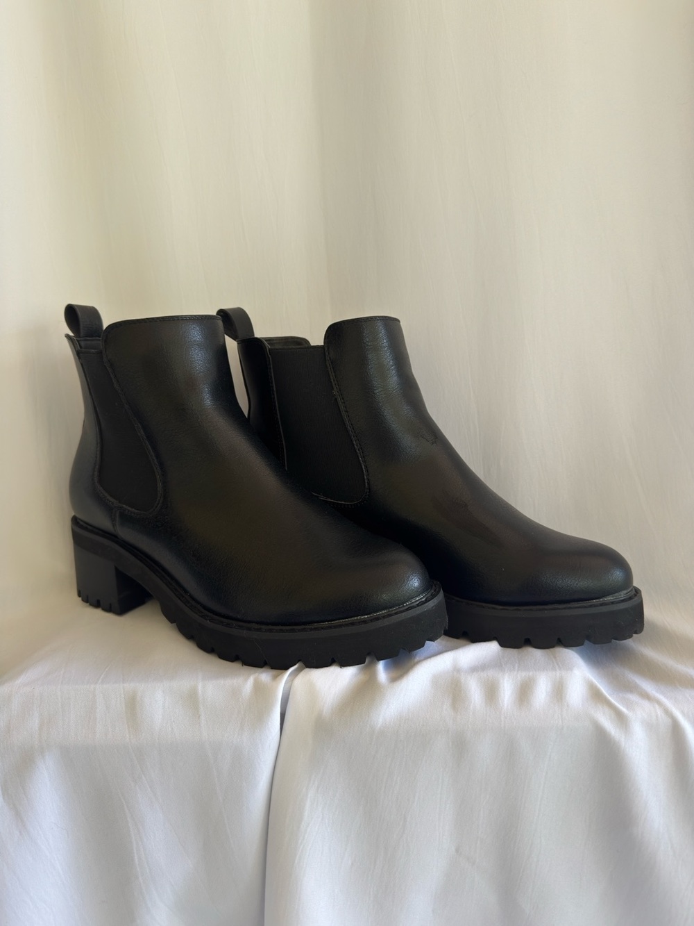 Lane Bryant Black Chelsea Lug Sole Booties - Women 10